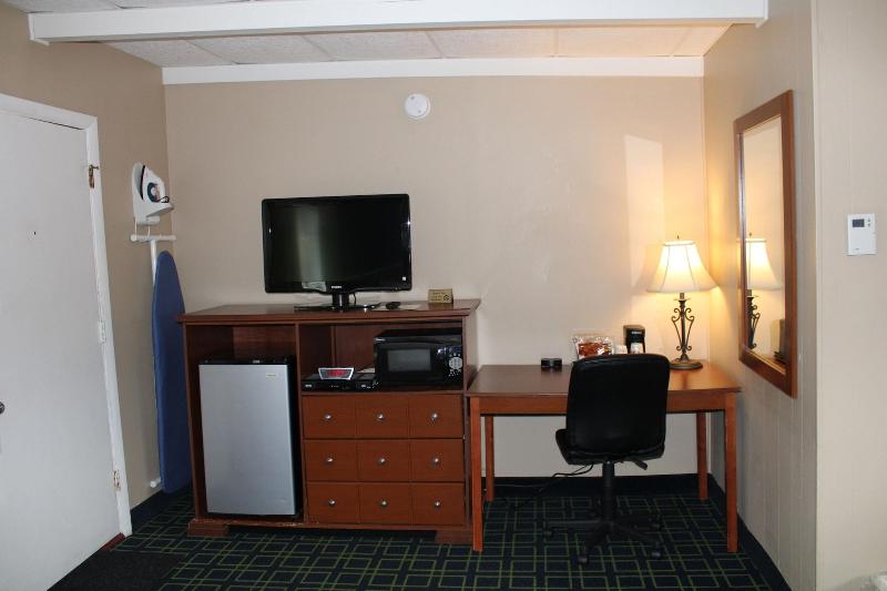 Claremont Motor Lodge image