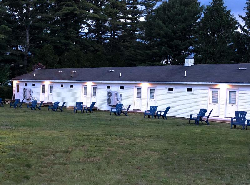 Lake Wentworth Inn image
