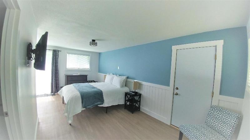 Lake Wentworth Inn image