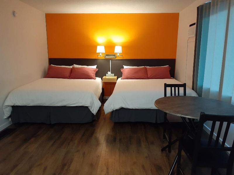 Motel Happy Salmon image