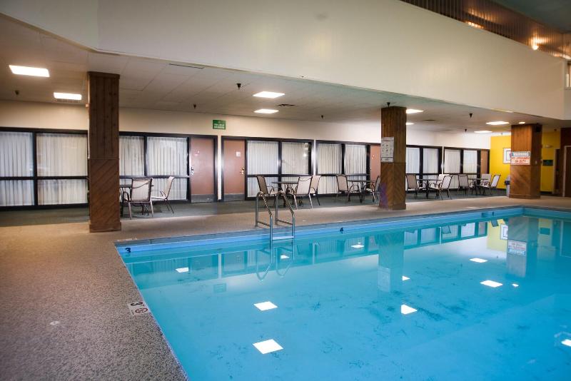 Crossroads Hotel At Huron Event Center image