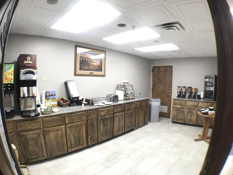 Crossroads Hotel At Huron Event Center image