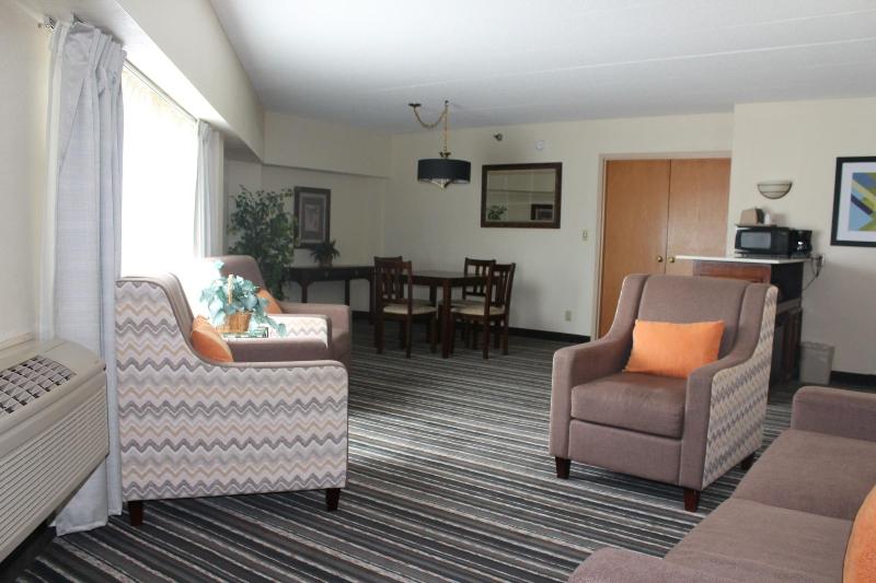 Crossroads Hotel At Huron Event Center image