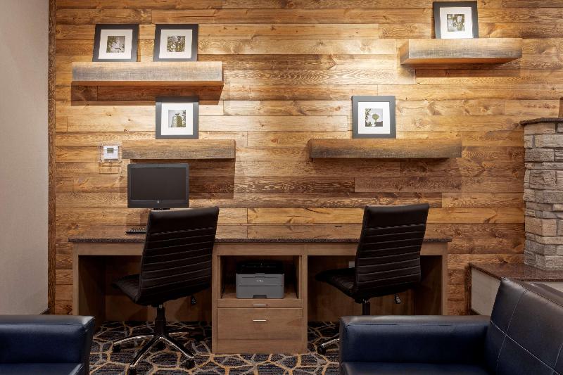 Grandstay Hotel And Suites Milbank image