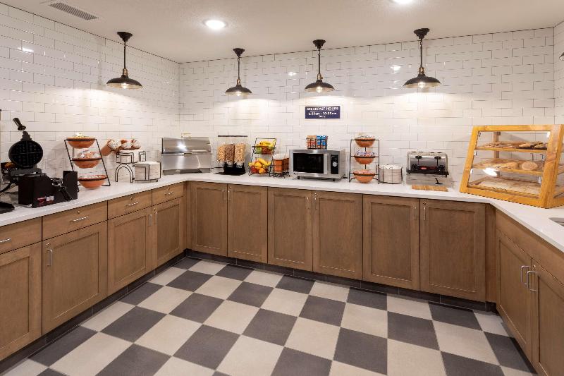 Grandstay Hotel And Suites Milbank image