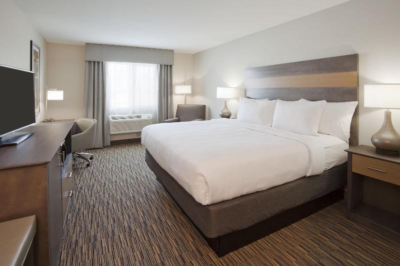 Grandstay Hotel And Suites Milbank image