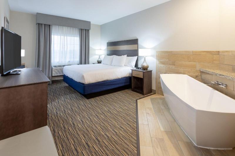 Grandstay Hotel And Suites Milbank image