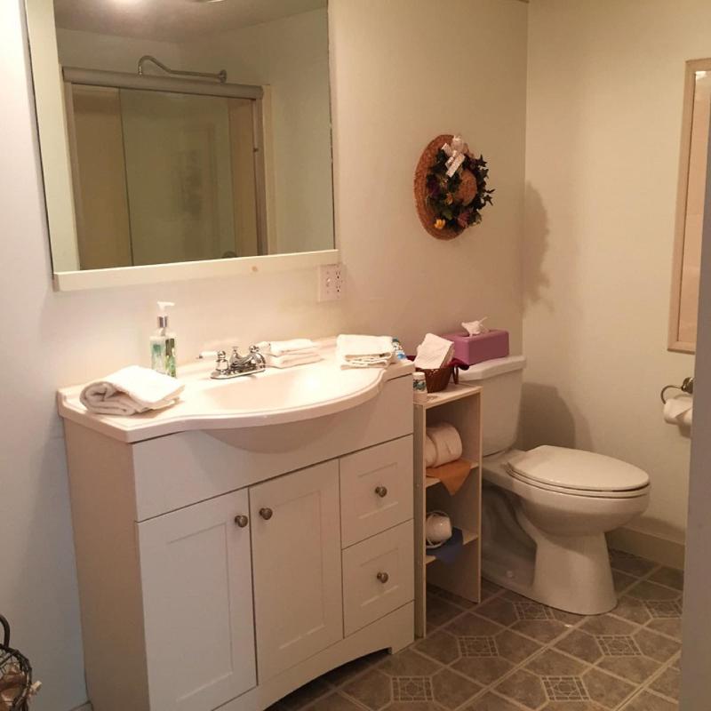 18 Vine Inn & Carriage House image
