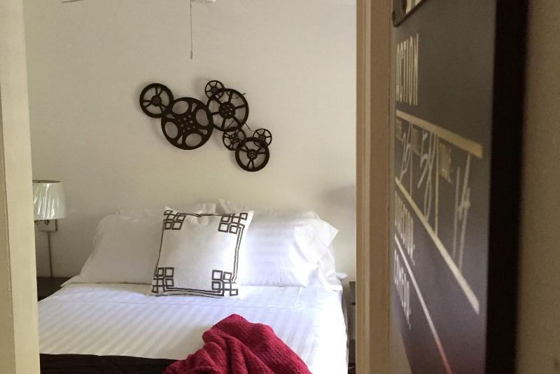 18 Vine Inn & Carriage House image