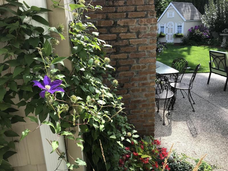 1810 Emerson House Bed & Breakfast-Adults Only image