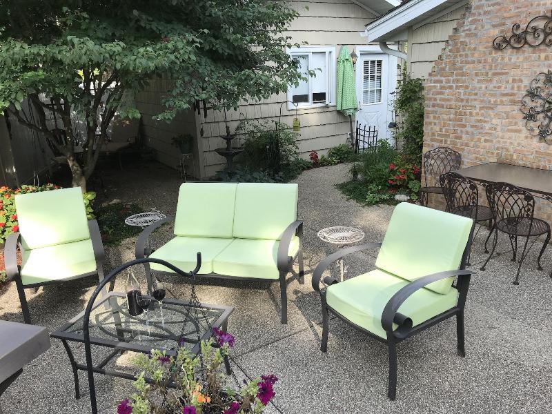 1810 Emerson House Bed & Breakfast-Adults Only image
