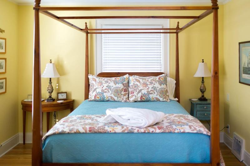 1810 Emerson House Bed & Breakfast-Adults Only image