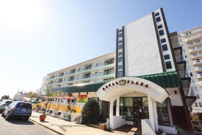 Regal Plaza Beach Resort — photo 2