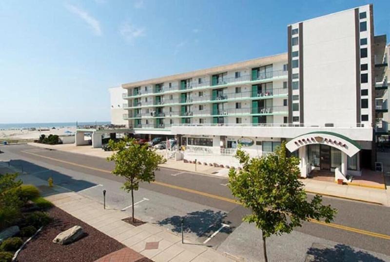Regal Plaza Beach Resort — photo 3