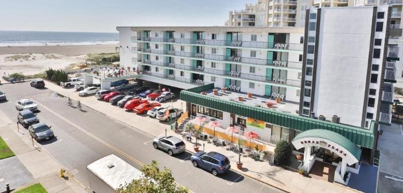 Regal Plaza Beach Resort — photo 4