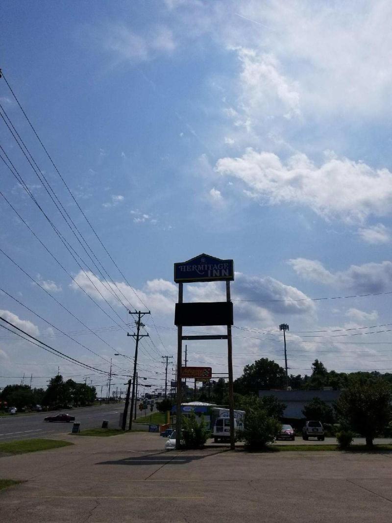 Hermitage Inn image