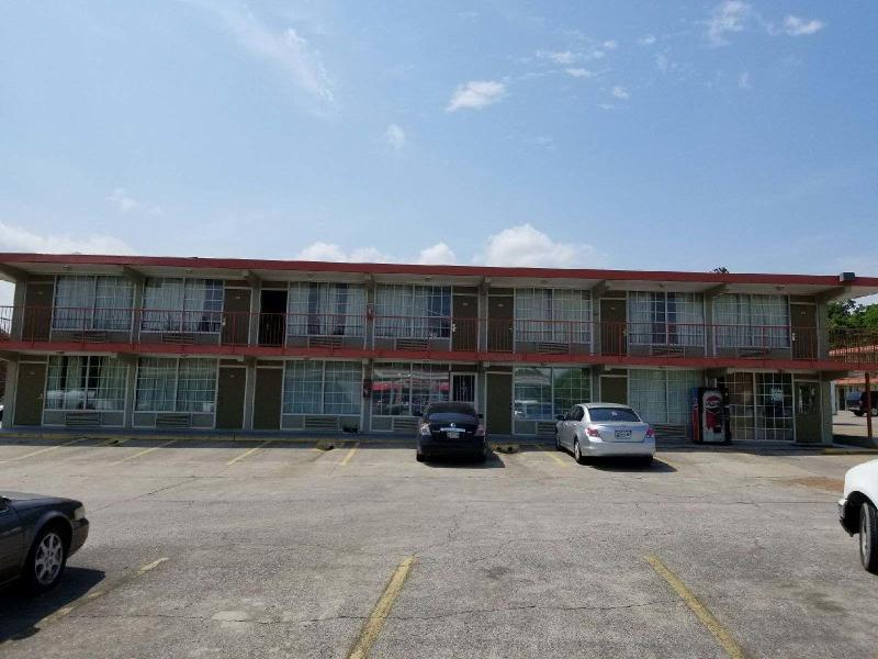 Hermitage Inn image