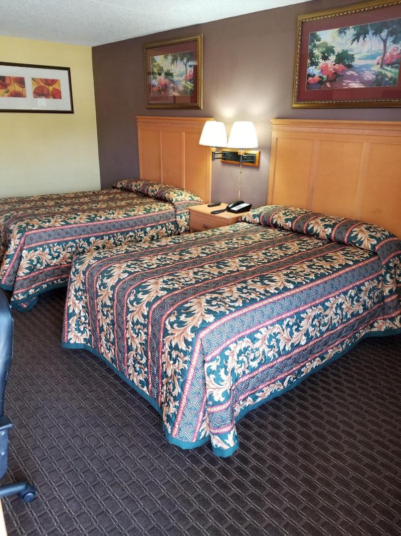 Hermitage Inn image