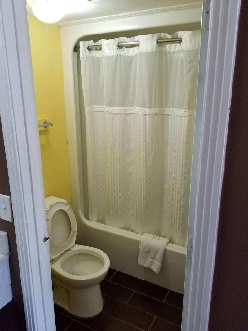 Hermitage Inn image