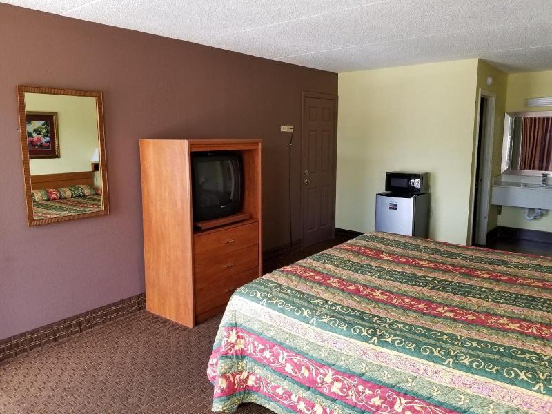 Hermitage Inn image