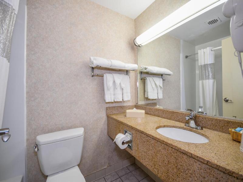 Charles River Motel image