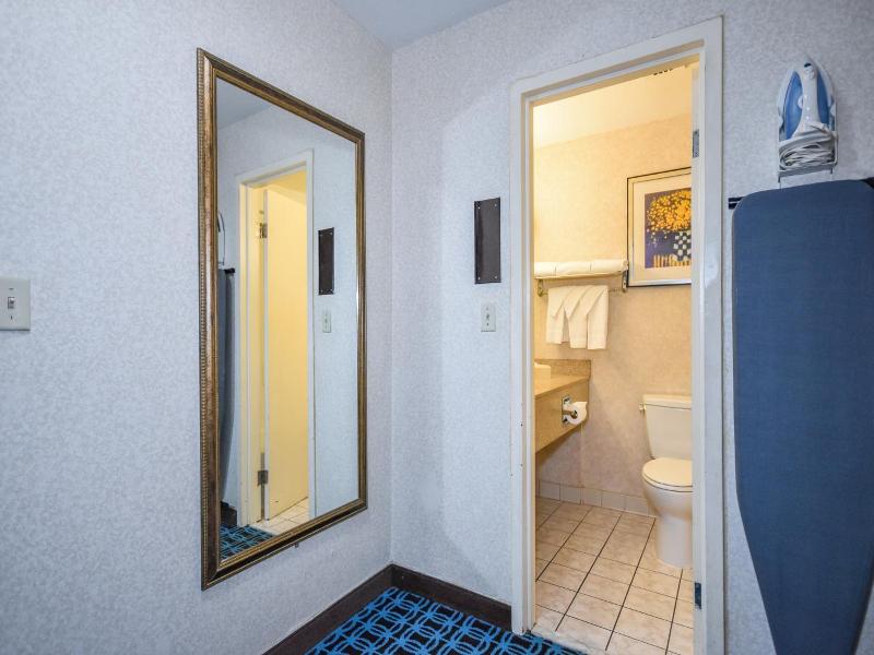 Charles River Motel image