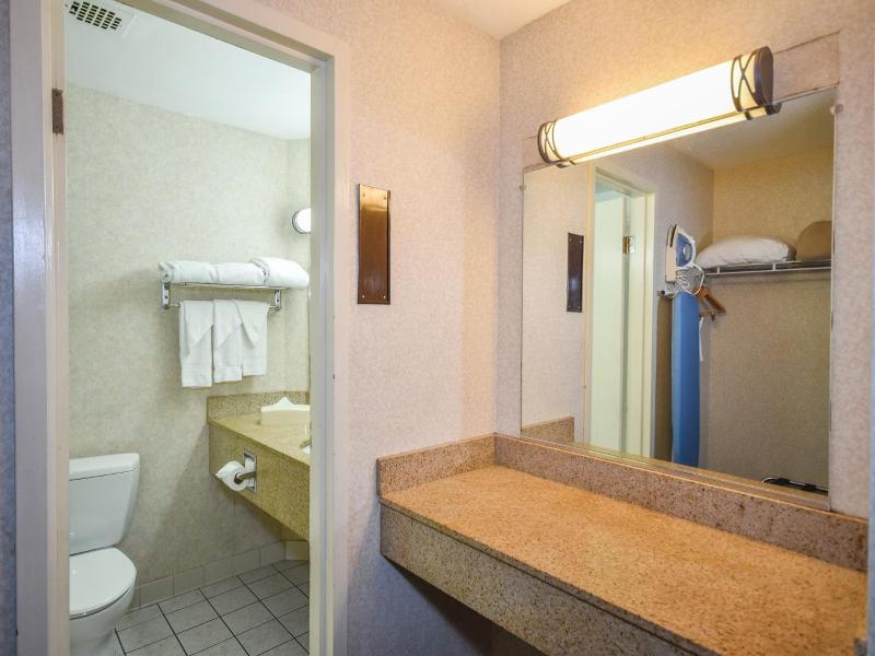 Charles River Motel image