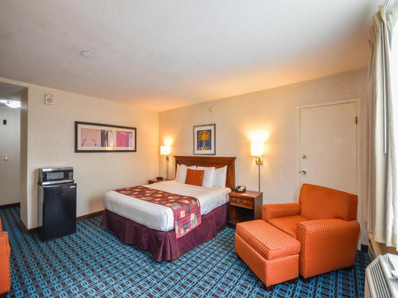 Charles River Motel image