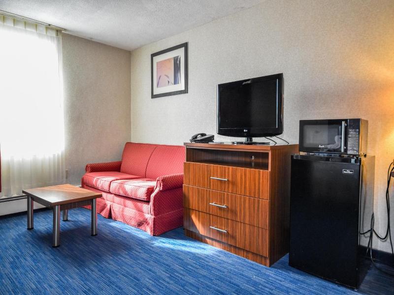 Charles River Motel image
