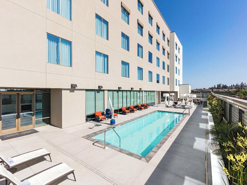 Courtyard By Marriott Los Angeles Monterey Park image