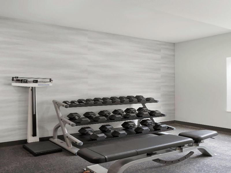 Fairfield Inn & Suites by Marriott Chicago Napervi image