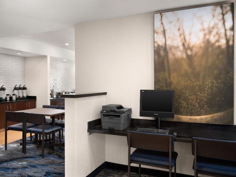 Fairfield Inn & Suites by Marriott Chicago Napervi image