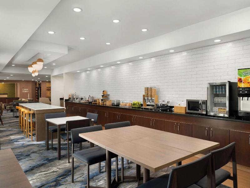 Fairfield Inn & Suites by Marriott Chicago Napervi image