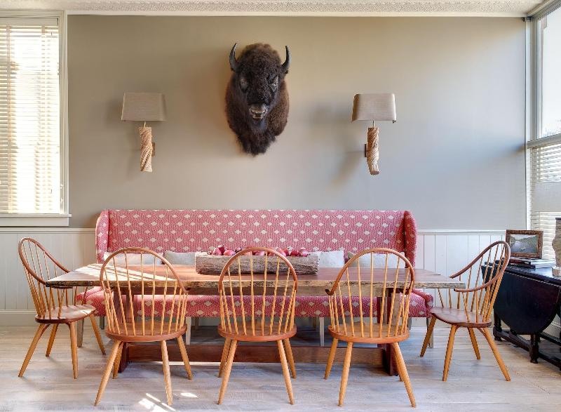 Eleven Experience Scarp Ridge Lodge image