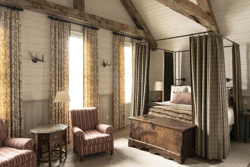 Eleven Experience Scarp Ridge Lodge image