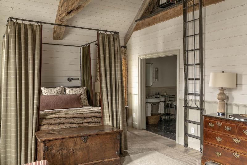 Eleven Experience Scarp Ridge Lodge image
