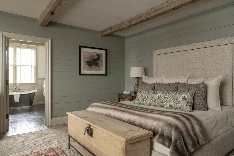 Eleven Experience Scarp Ridge Lodge image