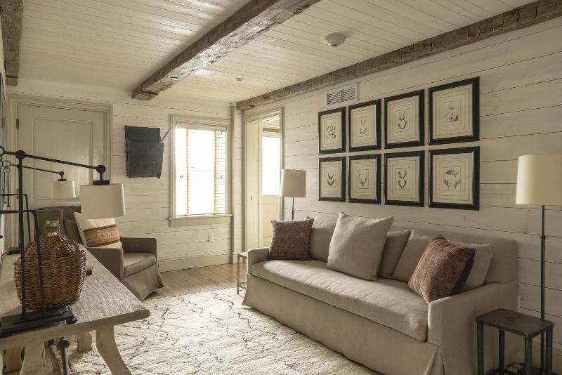Eleven Experience Scarp Ridge Lodge image