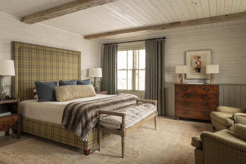 Eleven Experience Scarp Ridge Lodge image