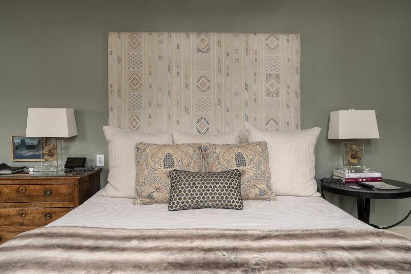 Eleven Experience Scarp Ridge Lodge image