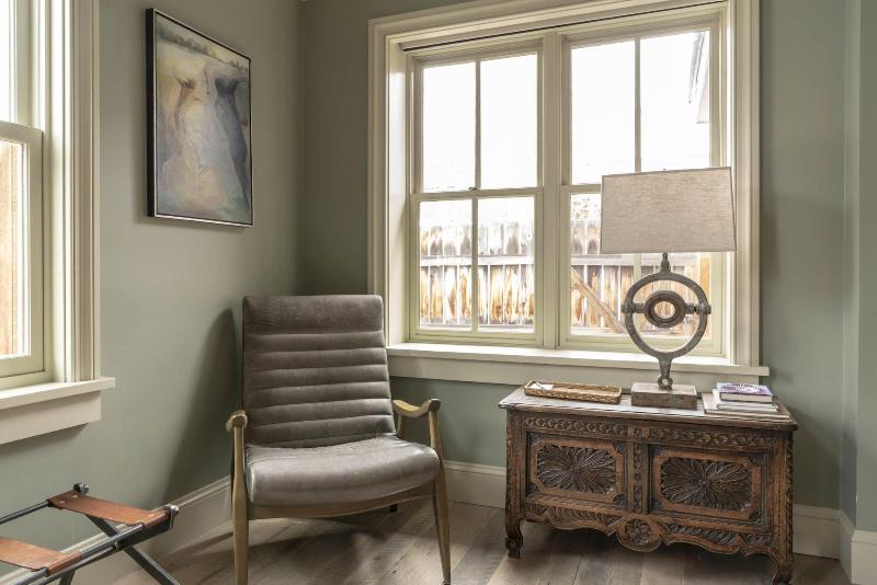Eleven Experience Scarp Ridge Lodge image