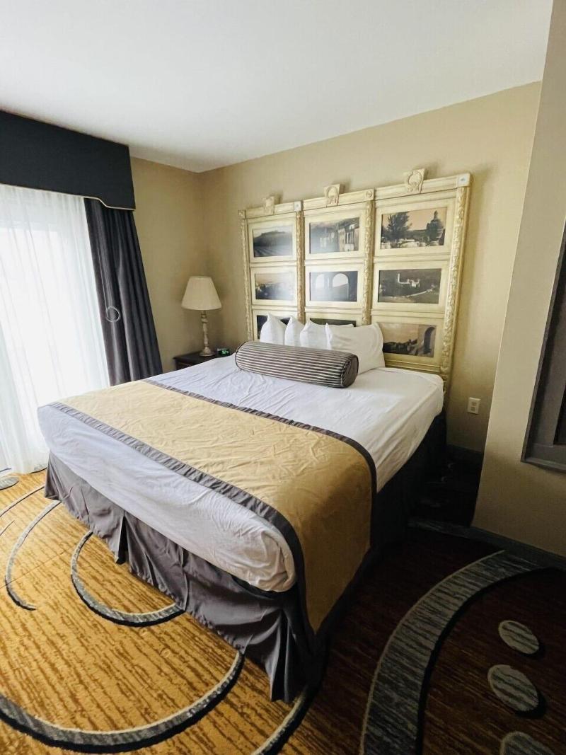 Greenville Inn & Suites image