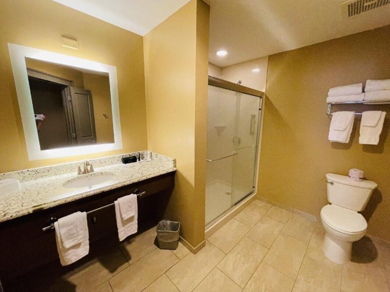 Greenville Inn & Suites image