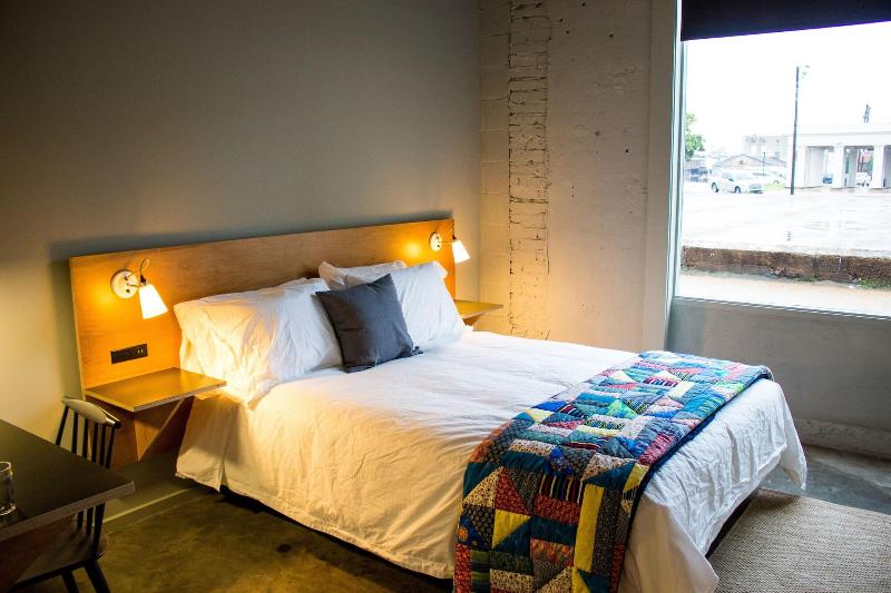 Travelers Hotel image