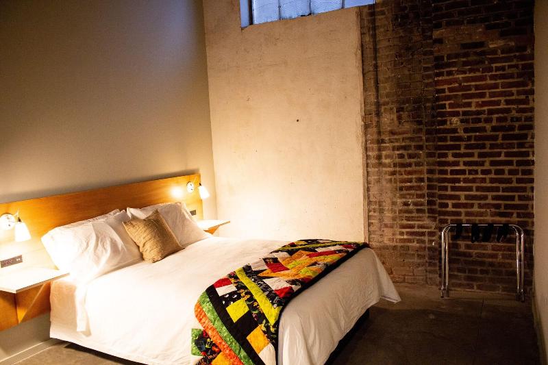 Travelers Hotel image
