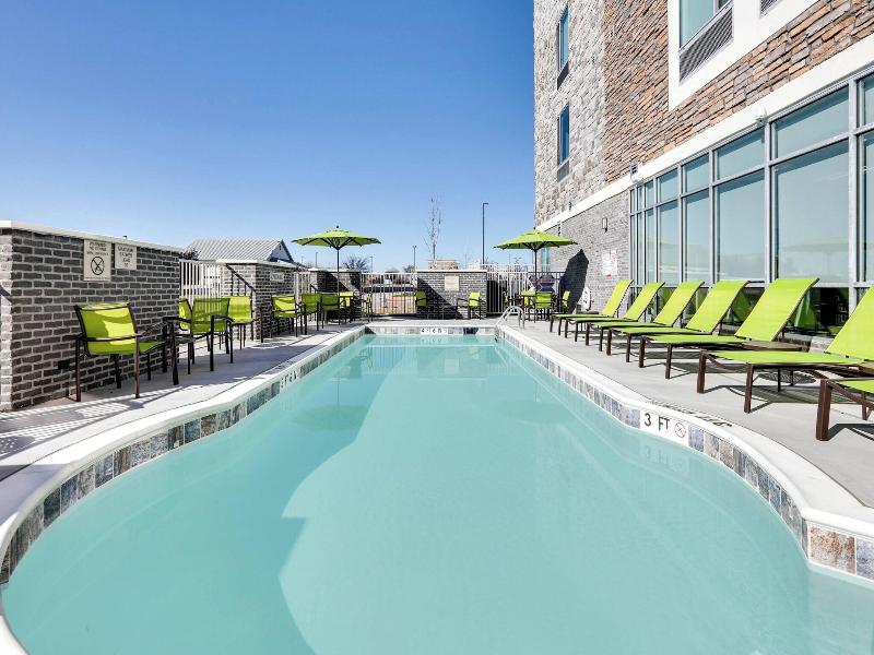 Springhill Suites Dallas Mansfield image