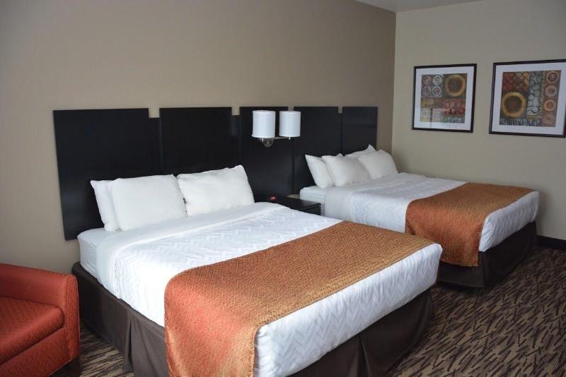 Roosevelt Inn And Suites image