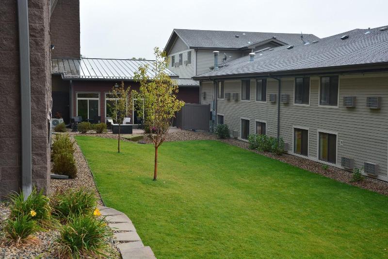 Roosevelt Inn And Suites image