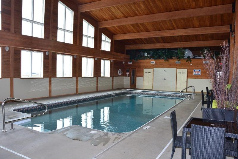 Roosevelt Inn And Suites image