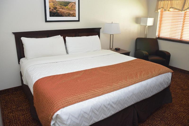 Roosevelt Inn And Suites image